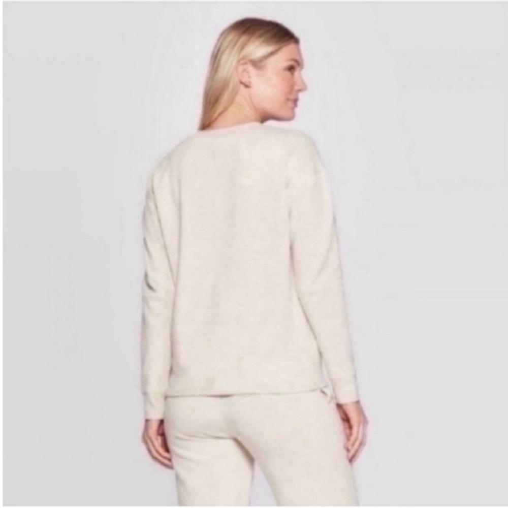 Universal Thread Cream Sweatshirt with Red Text - Picture 2 of 11